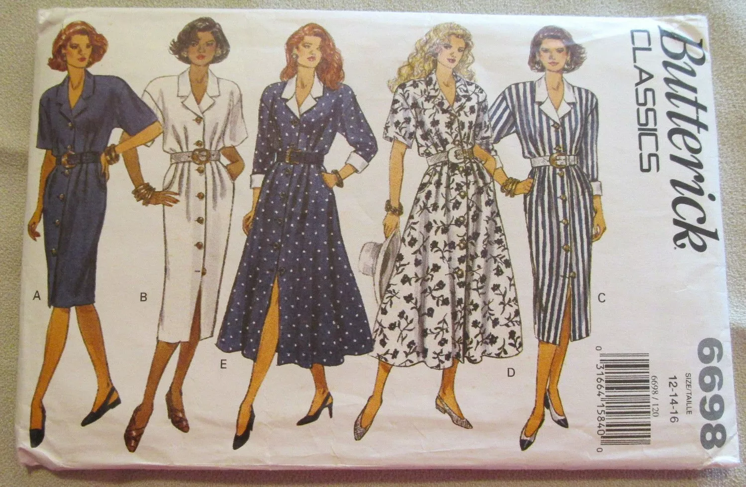  The pattern is new, factory folded unless specified otherwise, stored in a dry, clean, non-smoking store. All our patterns are in usable condition. Due to age of some and previous owners storage habits, the outside package has some damage.